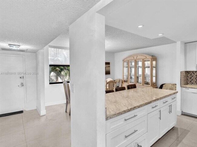 Building Photo - 20401 NE 30th Ave