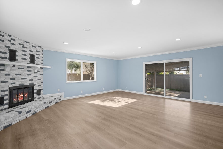 Building Photo - 8012 Jayseel St