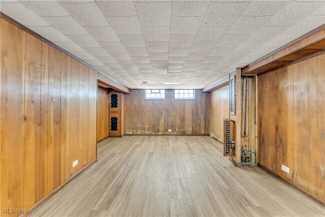 Building Photo - 17416 Throckley Ave