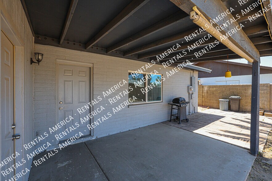 Building Photo - 12840 N 30th St