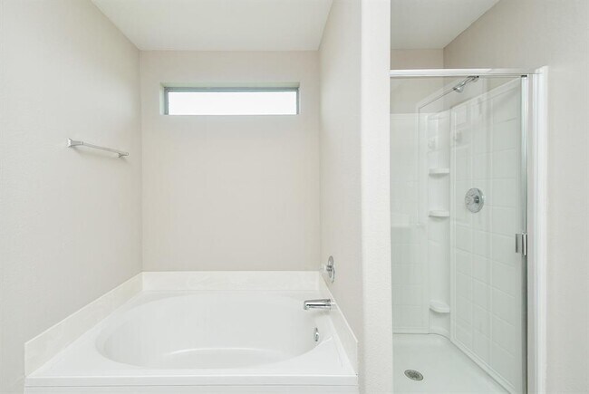 Building Photo - 1646 Perennial Ln