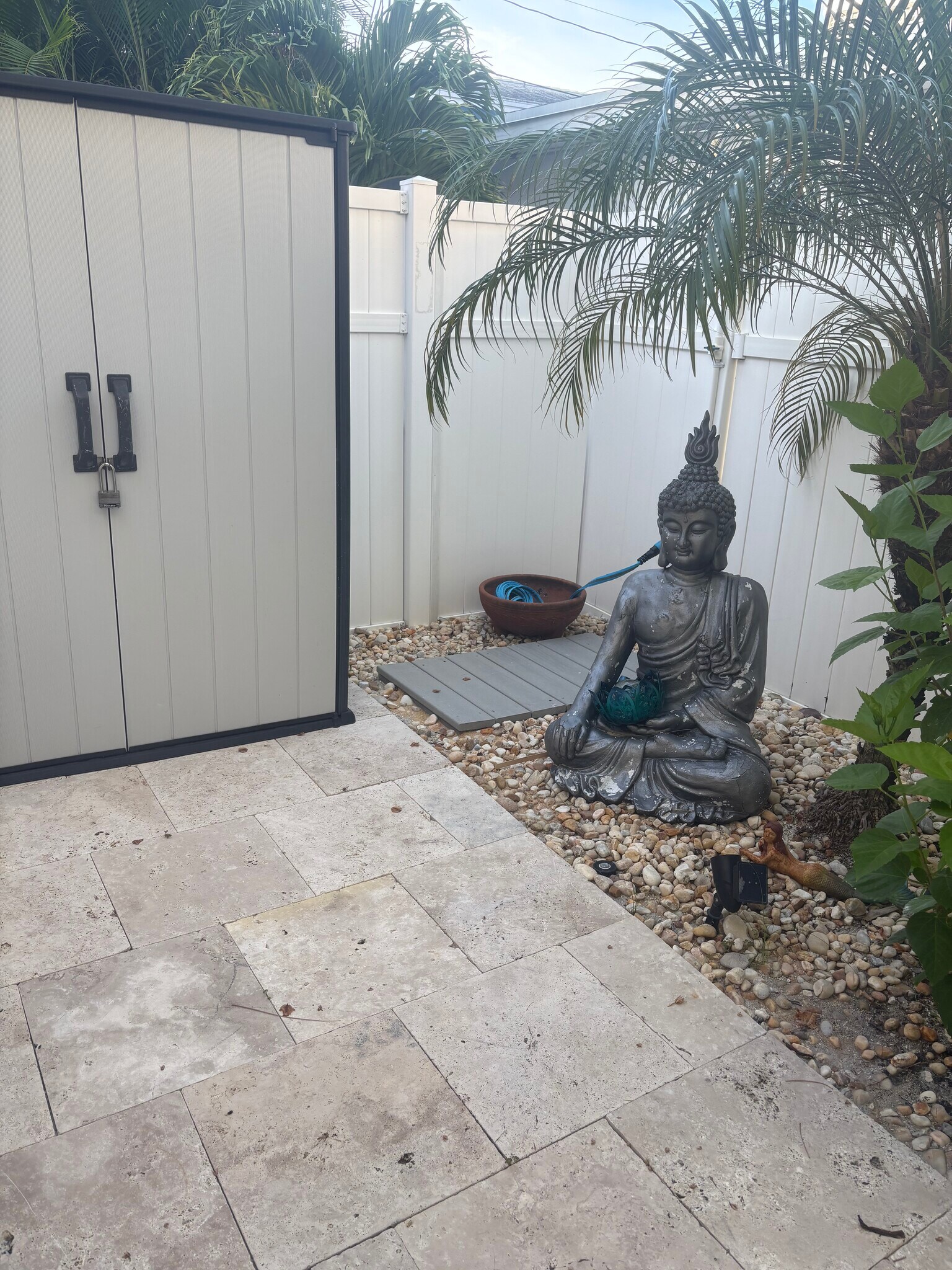 Outdoor shed with beach chairs - 3203 NE 5th St