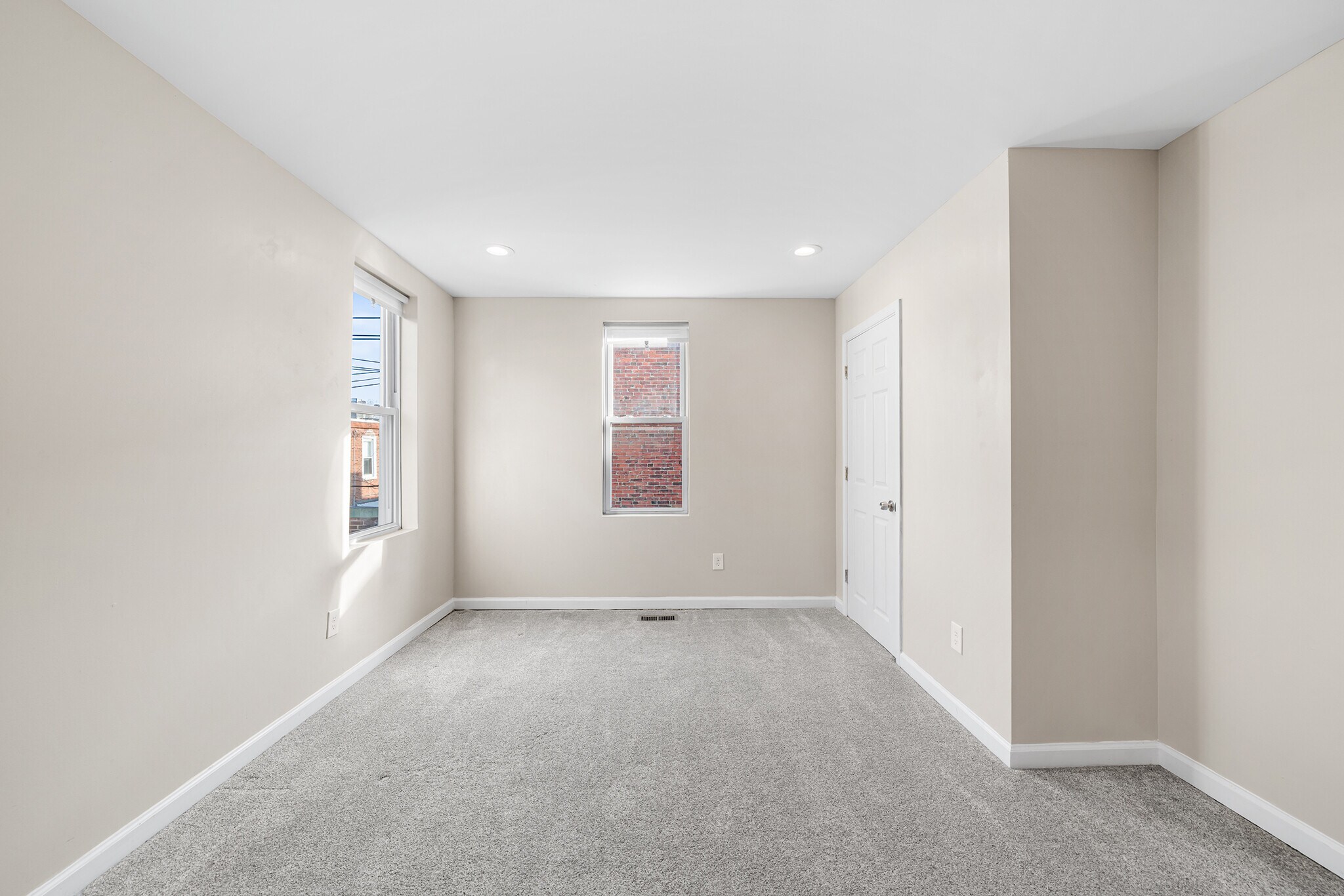 Building Photo - 743 S 52nd St