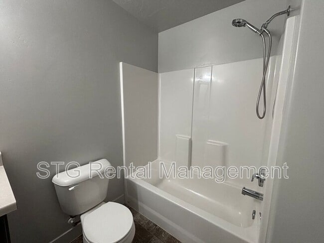 Building Photo - 3102 S Relic Ridge Dr