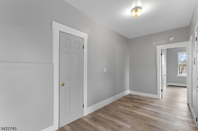 Building Photo - 101 Burgess Pl