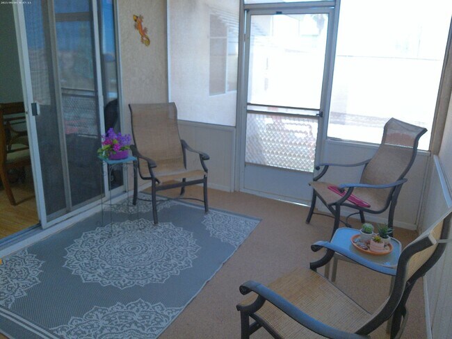 Building Photo - Fully furnished short term rental less then 6 months great for winter rental