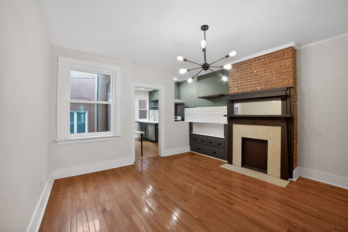 Building Photo - 5822 Bryant St