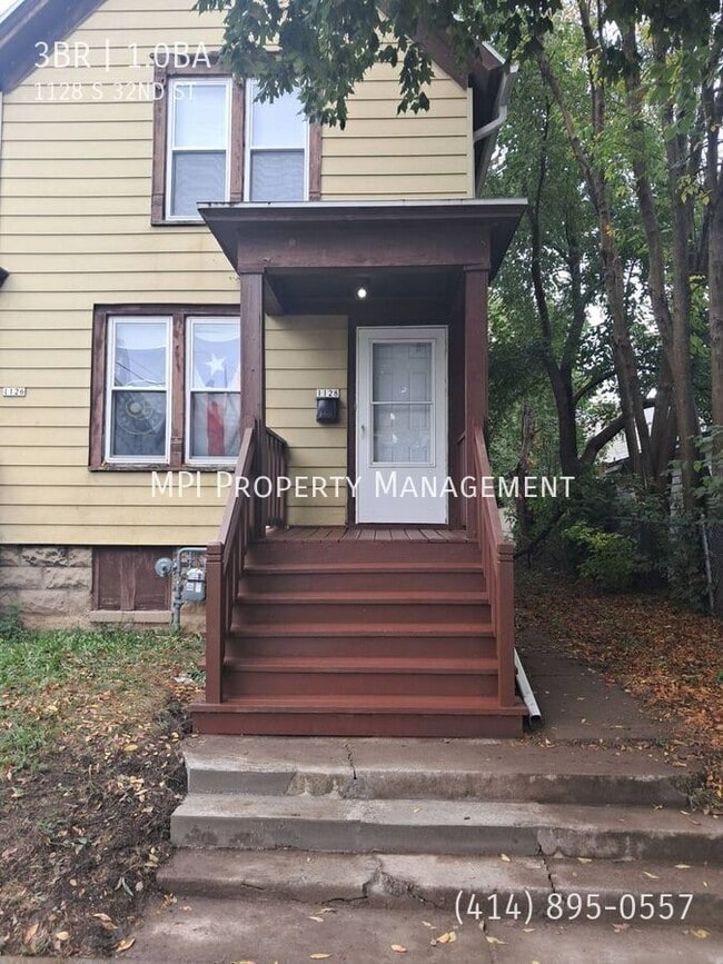 Building Photo - 1128 S 32nd St