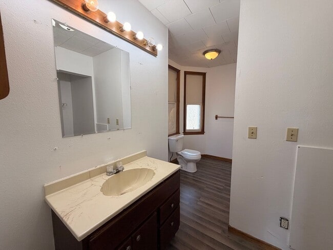 Building Photo - 2102 2nd Ave N