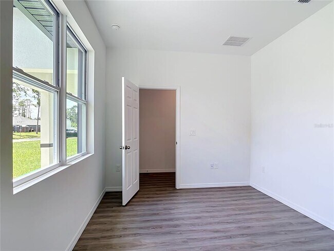 Building Photo - 1081 McCrory St