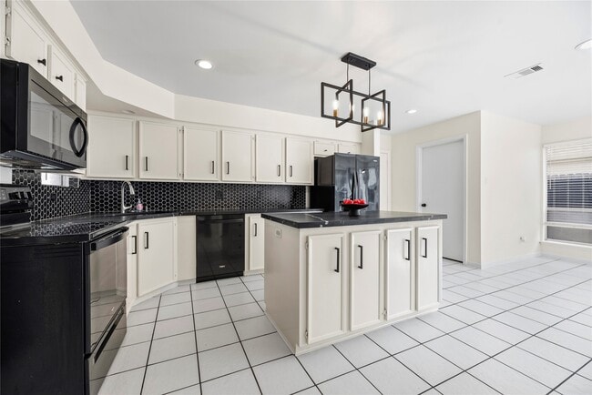 Building Photo - 12131 Ella Lee Ln