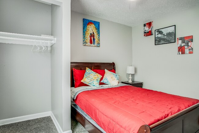 Building Photo - 2734 Brooklyn Ave