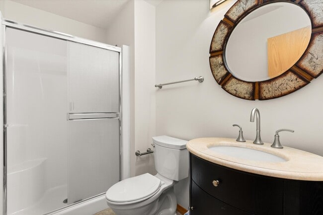 Building Photo - 2427 Reynolds Manor Dr