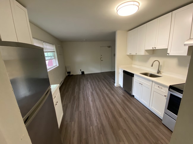 Interior Photo - 510 5th Ave