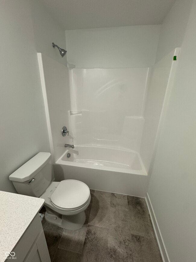 Building Photo - 2925 Grand Rdg Dr