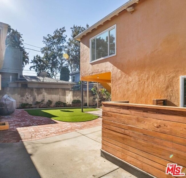 Building Photo - 1844 18th St