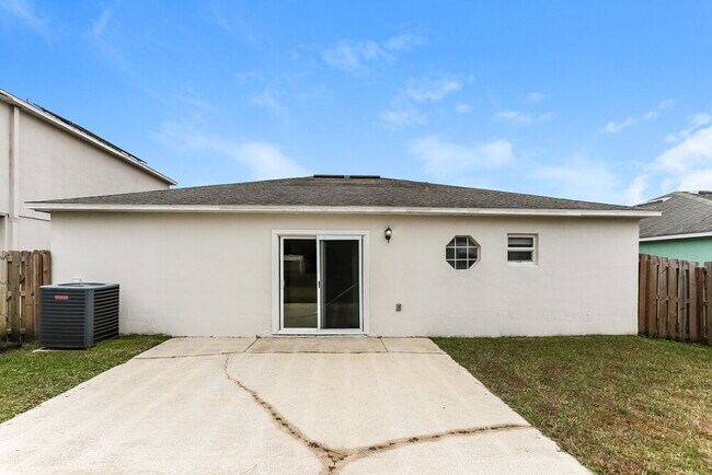 Building Photo - 10415 Song Sparrow Ln