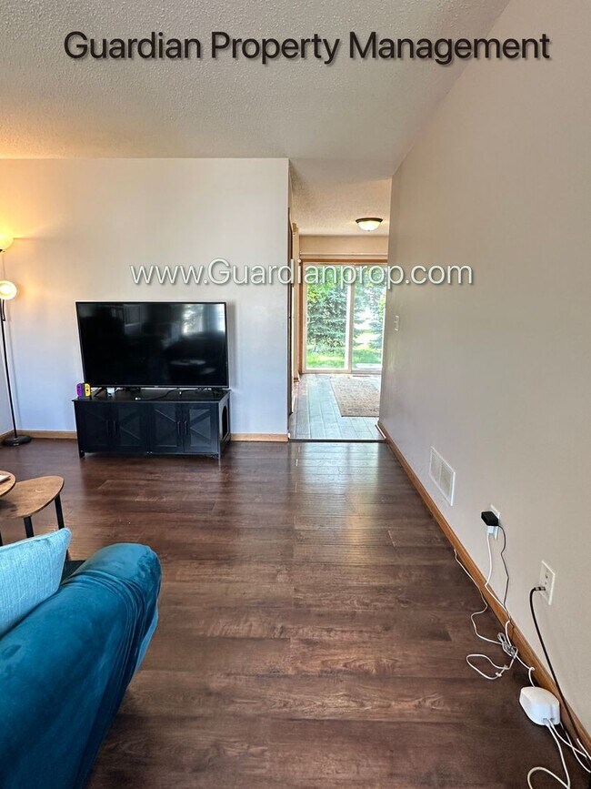 Building Photo - 16505 Timber Crest Dr SE