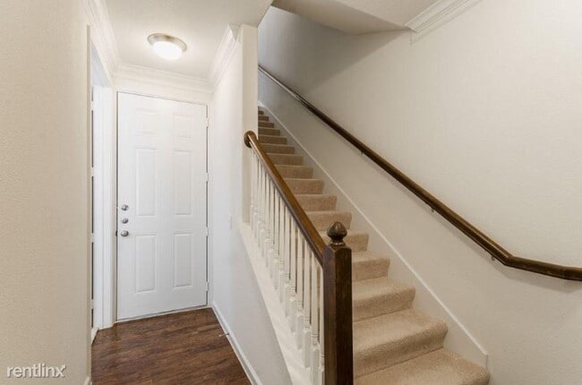 Building Photo - 5313 Serene Hills Dr