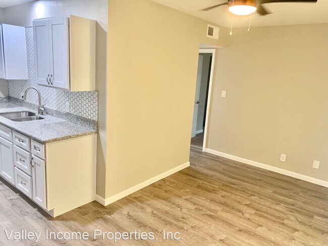 Building Photo - 6821 N 45th Ave