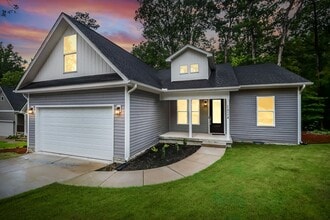 Building Photo - 1824 Irish Blvd