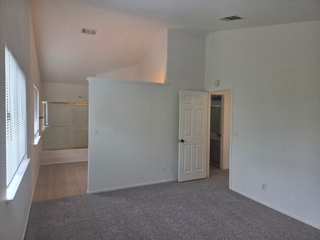 Building Photo - 745 Monte Carlo Dr
