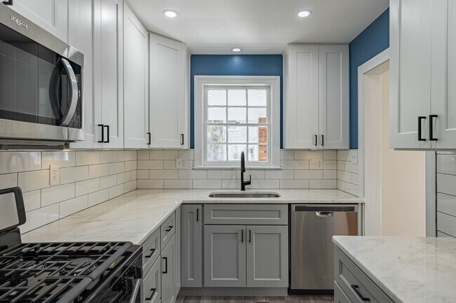 Building Photo - Completely Updated Charming Cape Cod