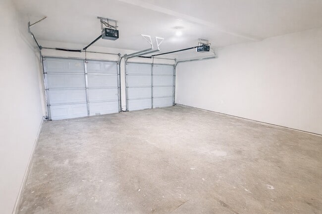 Building Photo - 14123 Fox Creek Park Dr