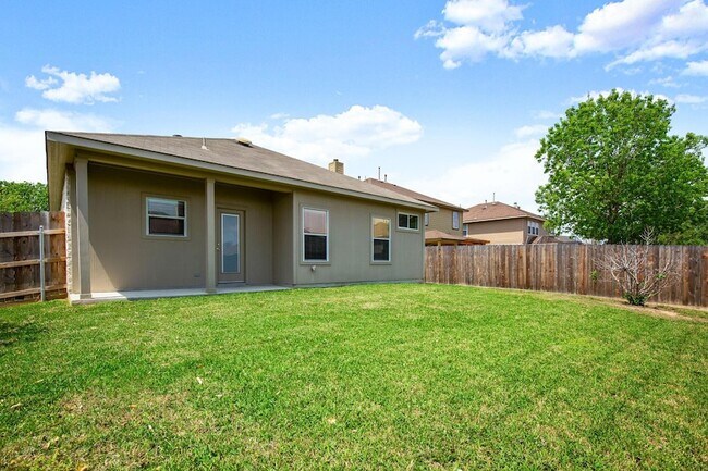 Building Photo - 148 Pecanwood N