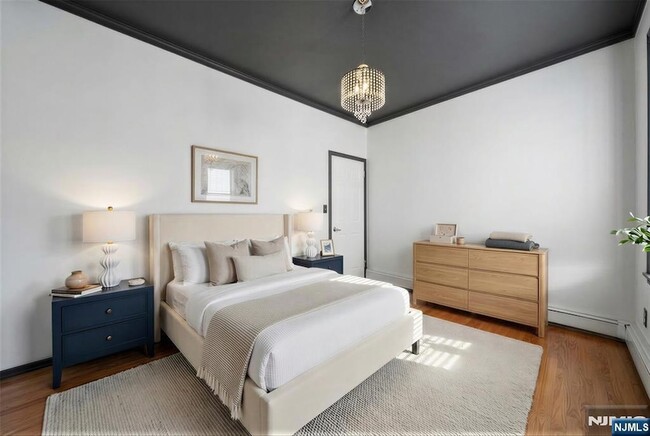 Building Photo - 364 New York Ave