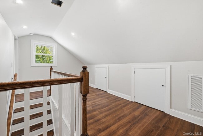 Building Photo - 3685 Hope Pl