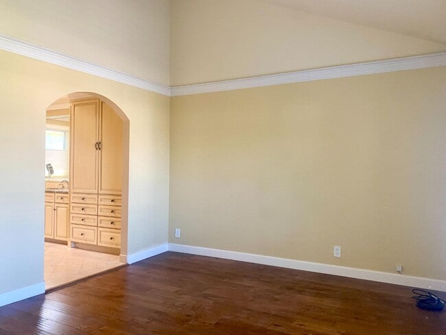 Building Photo - 852 Arcturus Cir