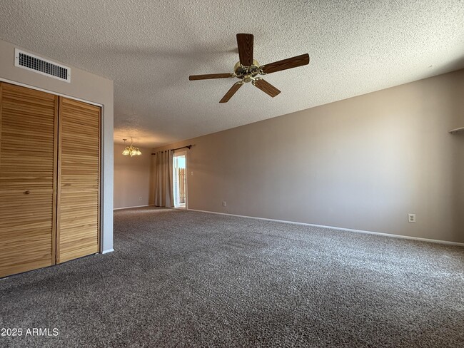 Building Photo - 2650 W Isabella Ave