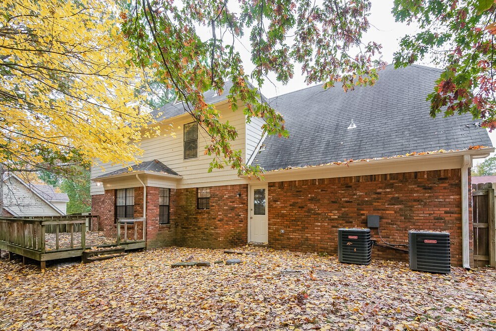 Building Photo - 2080 Beckenham Cove