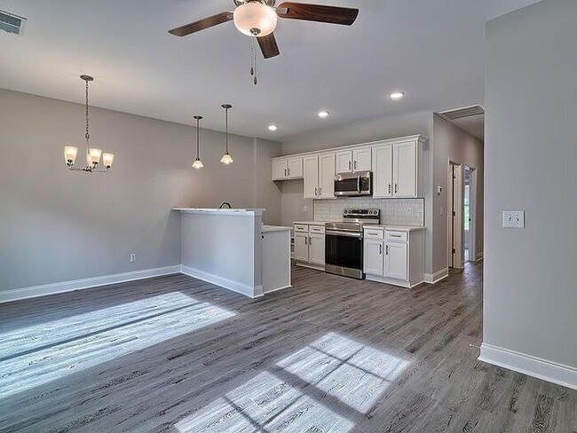 Building Photo - New Construction Townhome in Earlewood