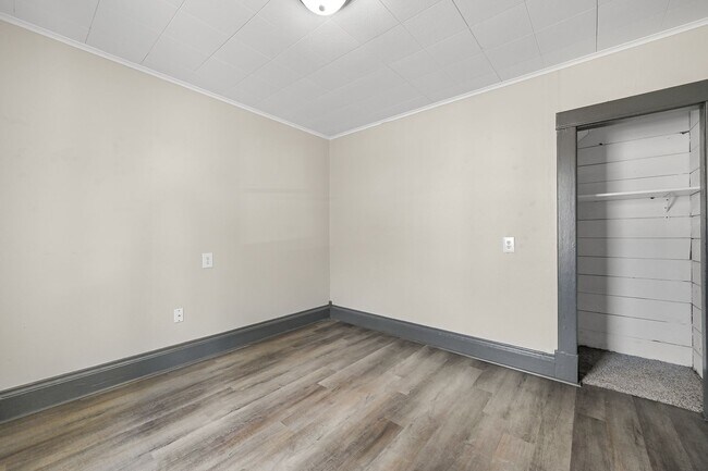 Building Photo - 4 Bedroom Home for Rent! Remodeled Home wi...