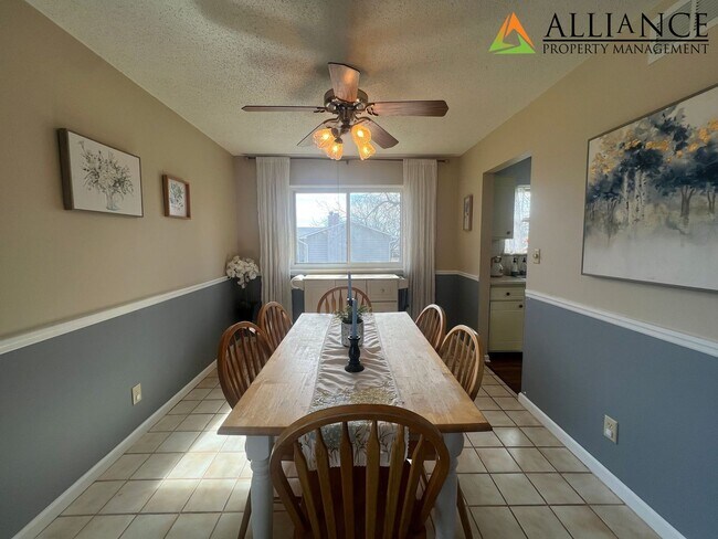 Building Photo - Beautiful Home with Easy Access to Ft. Riley!