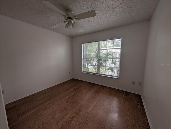 Building Photo - 1130 Dover Ct