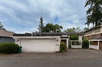 Building Photo - 10706 Lakeside Ave NE