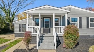 Building Photo - 1007 E Russell Ct