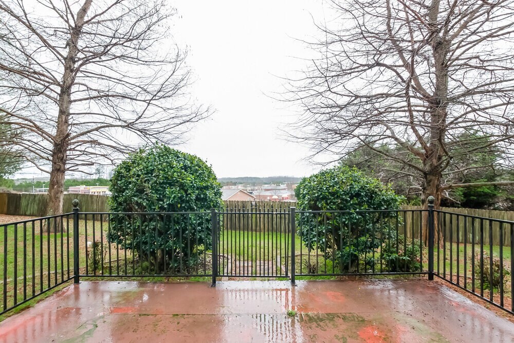 Building Photo - 1675 Berrywood Way