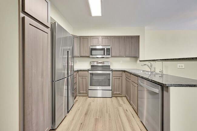 Building Photo - $2,670.95 - 2-bed. 2.5-bath Townhome in Westminster with In Unit Laundry!