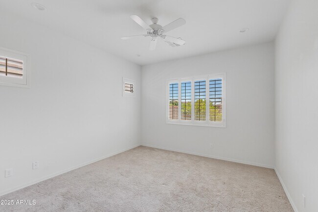 Building Photo - 20467 W Legend Trail