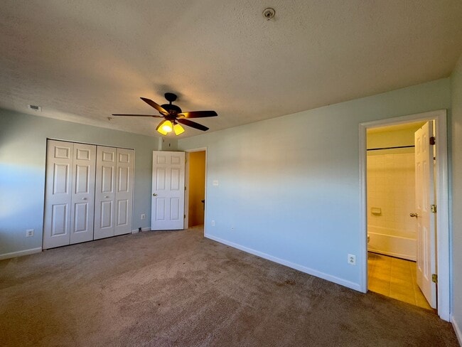 Building Photo - Charming 2 Bedroom/2.5 Bathroom Townhome in Aberdeen, MD!