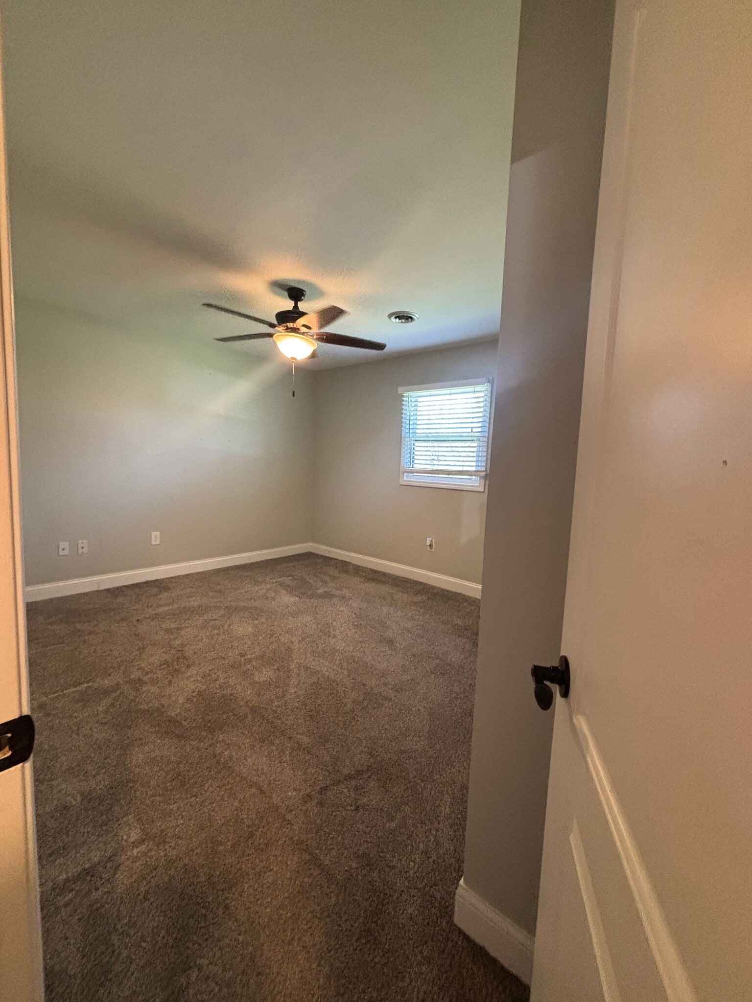 Building Photo - 14508 Colfax St