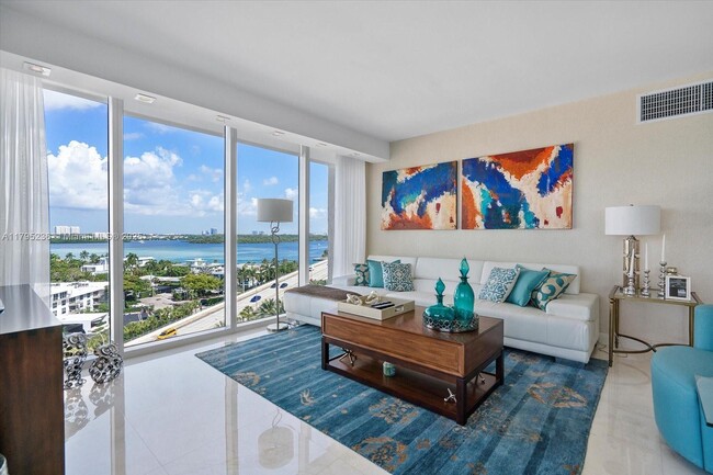 Building Photo - 10275 Collins Ave