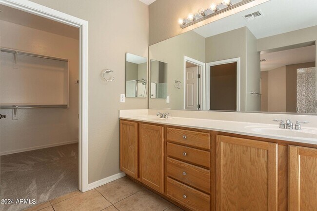 Building Photo - 30153 N 71st Dr