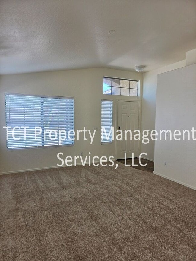 Building Photo - Great 3 Bed, 2 Bath with Open Floor Plan!