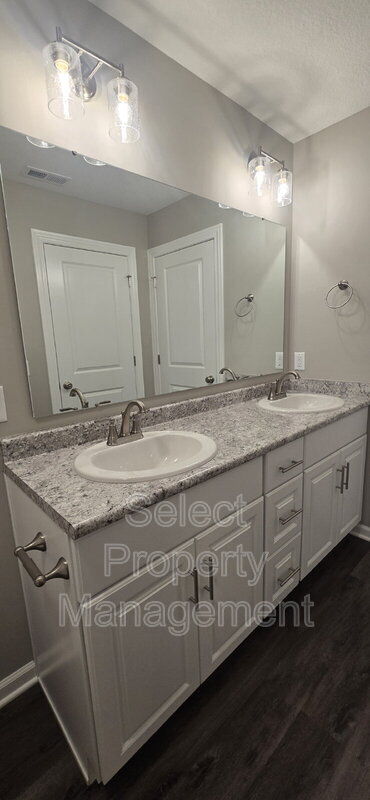 Building Photo - 4903 Whittlebury Dr