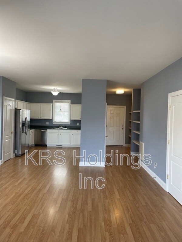 Building Photo - 1617 Mudham Rd